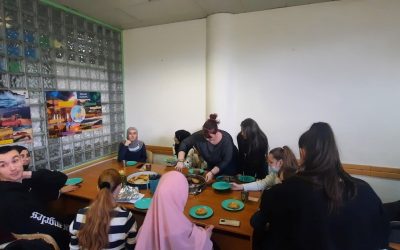Održane kulinarske radionice za učenike bosanskog jezika i kulture: Spoj tradicije, jezika i timskog rada
