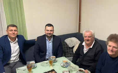 Posjeta roditeljima Šefika Pezerovića