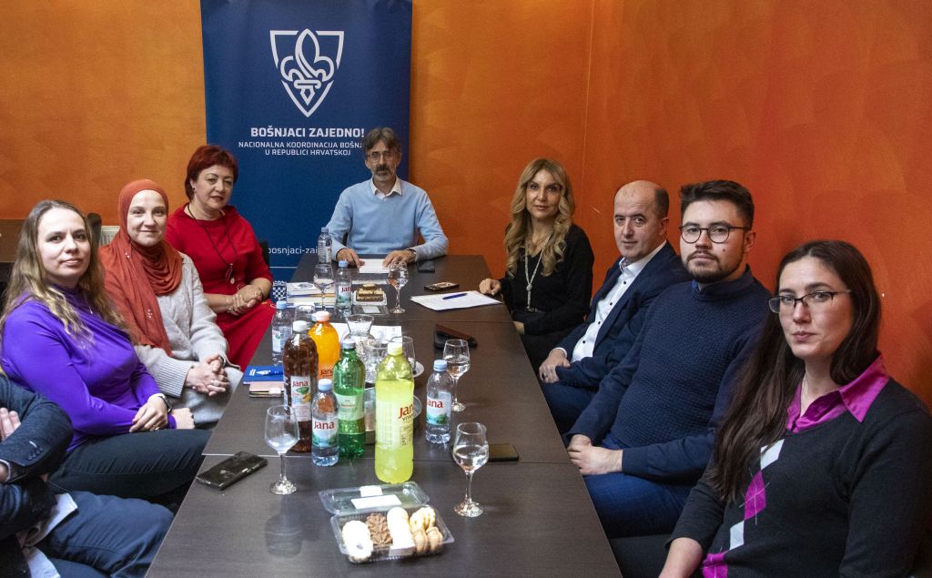 Okrugli stol o nastavi bosanskog jezika